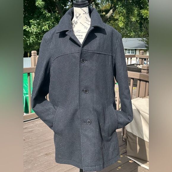 Tommy Hilfiger Heavy Wool lined coat Size L. - Picture 1 of 16